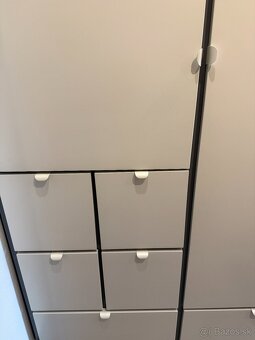 Skriňa, sivá/biela, 122x59x216 cm VISTHUS - 3
