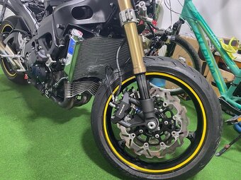 Predám Suzuki GSX-R 1000 K8 - na náhradné diely - 3