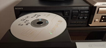 Maly Cd player Sony CDP-S45 - 3