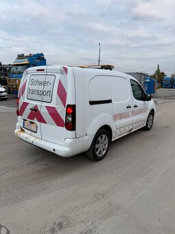 Peugeot Partner 1.6 HDi doprovodné vozidlo - 3