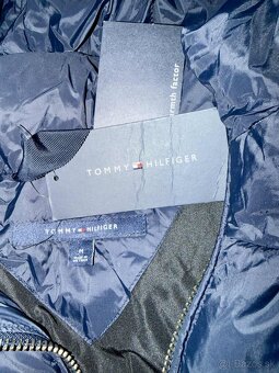tommy hilfiger damska stylova oversized zimna vesta-bunda - 3