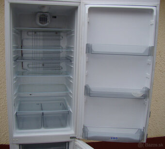 Kombinovaná chladnička Whirlpool A+ - 3