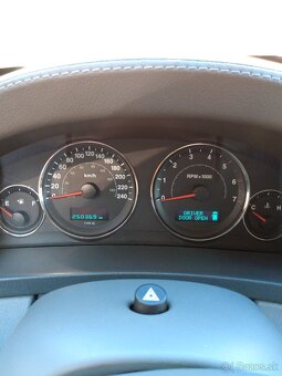 2005 Jeep Grand Cherokee - 3