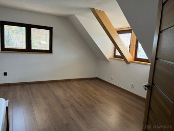 Predaj domu v obci Valaská. - 3