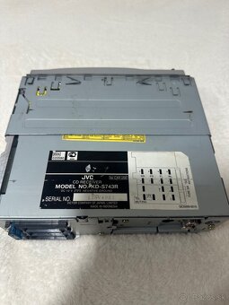 Predám autorádio JVC KD-S743R - 3