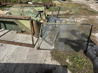 Zetor 25 blatníky kabína sklá - 3