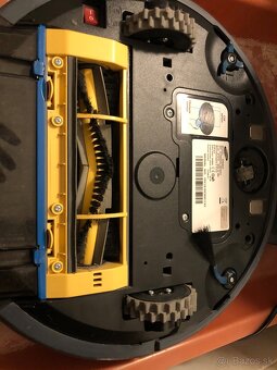 Predám Roboticky vysávač Samsung na súčiastky za 15e - 3