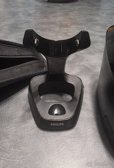 Holiaci strojček PHILIPS senso touch 3D - 3