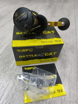 Black cat vertical lh 710 - 3