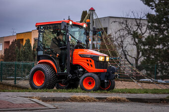 Malotraktor AVENGER - traktor s nakladačom - 3