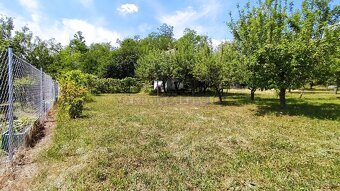 MAKRO REALITY - Záhrada, chatka Veľký Krtíš - 3