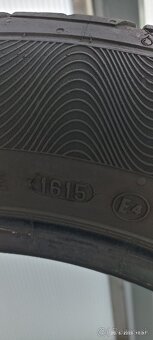Continental contact premium 215/55/R16 - 3