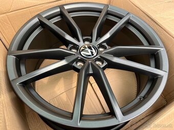 VW PASSAT alu kola 19" PRETORIA, nové, originál - 3
