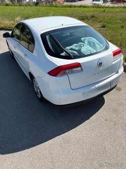 Renault Laguna - 3