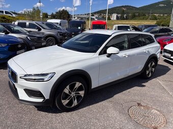 Predám VOLVO V60 Cross Country 2,0 B5 184kW AT8, SK - 3