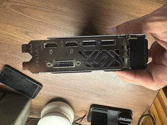 Sapphire Nitro+ RX570 8GB - 3
