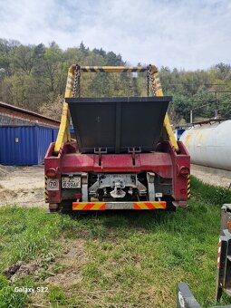 Liaz 151.260 Reťazový/Ramenový nosič kontajnerov - 3