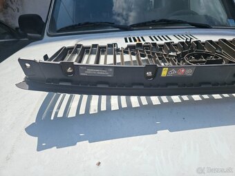 Volvo XC90 predná maska 31425932 - 3