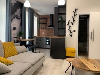 2 izbový byt + balkón s výhľadom - 3
