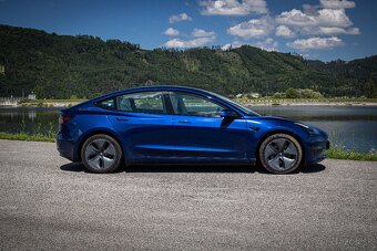 Tesla Model 3 Long Range, biely int, Premium Audio, 4x4, DPH - 3