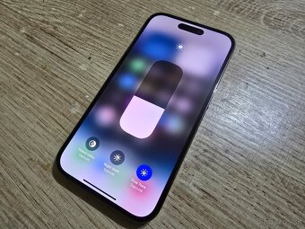 Iphone 14 PRO plnefunkcny v super stave na displeji nieje an - 3