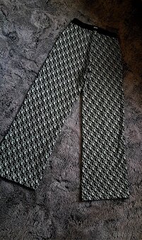 Krásne nohavice GUESS - 3