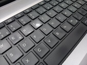 Hp probook 650 g3 , Intel® Core™i5 , 16gb ram , ssd , RS232 - 3