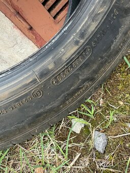 Dunlop 255/45R20 - 3