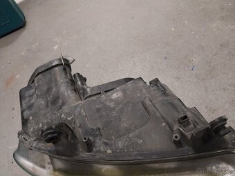 Ľavé predné svetlo vw caddy - 3