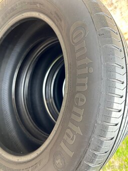 Continental 215/60/17” - 3