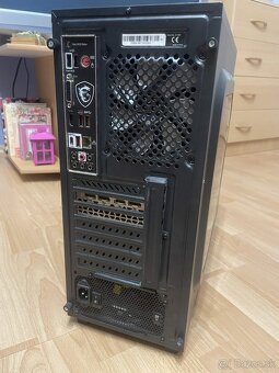 Predám herné PC RTX 2060. ryzen 5 3600, 32GB pamäť - 3