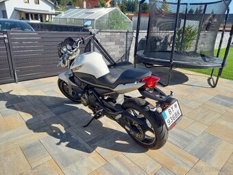 Yamaha xj6 - 3