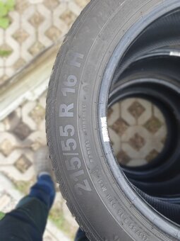 Pneu 215/55r16 - 3