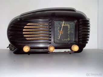 Starožitné bakelitové rádio Tesla Talisman 308U - 3