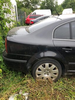 Rozpredam superb 1 čierny tdi - 3