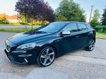Volvo V40 D4 R-Design - 3