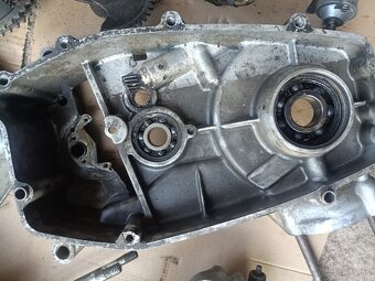 Predám motor na jawu 350 638 - 3