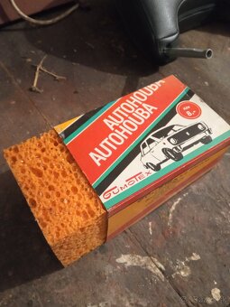 AUTOHOUBA GUMOTEX RETRO PRO VETERÁNA - 3