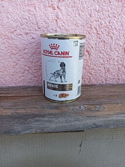 Granule a konzerva Royal Canin - 3