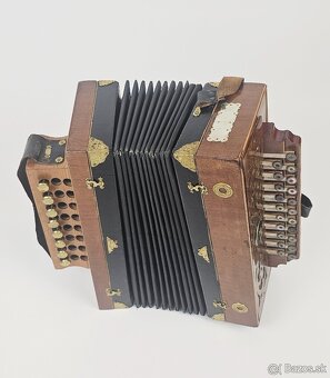 Heligonka starozitnost - 3