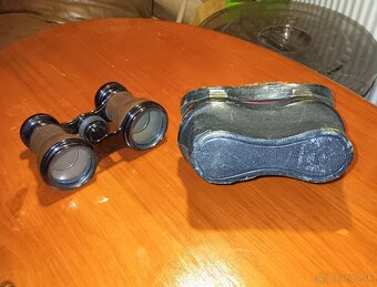 Dalekohlad, optika ,divadlo - 3