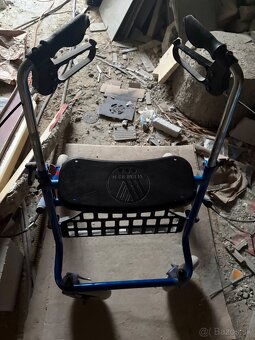 Chodítko, invalidný volzík - 3