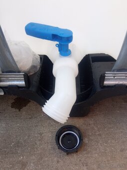 1000 litrová nádrž - 3