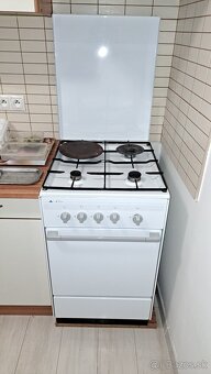 Kuchynská linka - 3