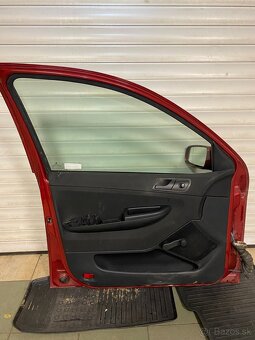 Predné ľavé dvere fabia 1 - 3