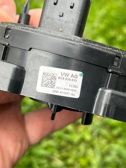 Podvolantovy krúžok - 3