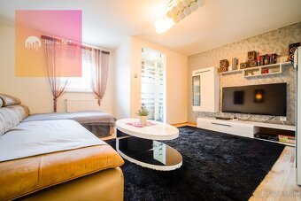Na predaj zariadený rodinný dom vo Váhovciach – bývajte v ti - 3