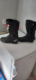 Predám dámske motorkarske čižmy vel 36 - 3