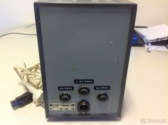 STABILIZOVANY ZDROJ A TESLA UNIVERZALNY VOLTMETER BM385E - 3