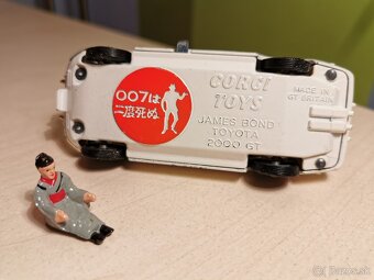 Corgi toys Toyota 2000 - 3